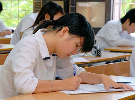 Nhiều thí sinh \"hụt hơi\" vì đề thi Địa lý dài